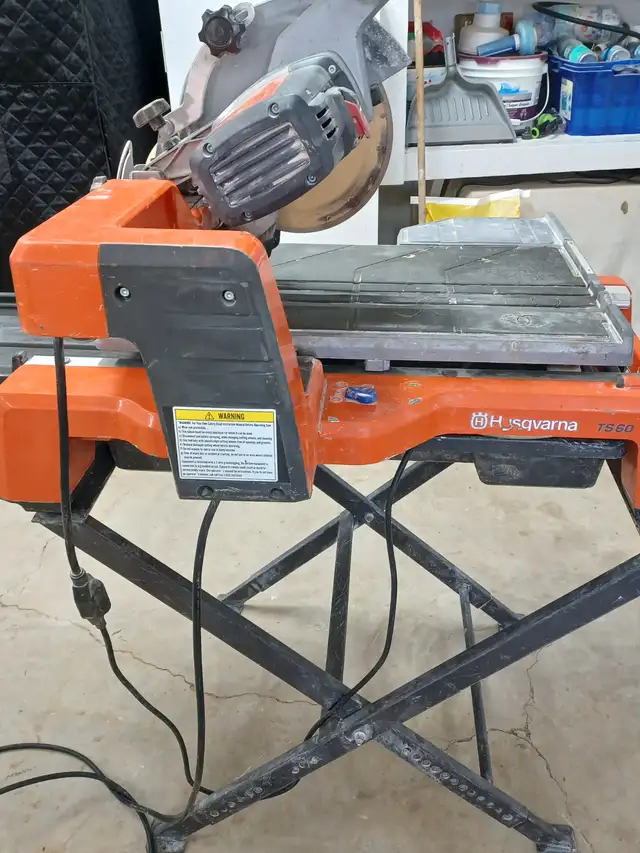 Husqvarna TS60 Tile Saw in Power Tools in Oakville / Halton Region - Image 5