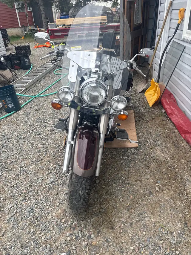 Yamaha 1100 VStar Classic in Touring in Timmins - Image 2