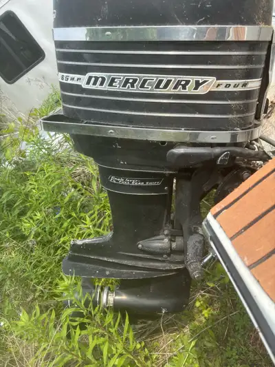 Comes with controls and key Lower unit needs re assembly This is the way I got it , don’t know the s...