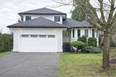 Fully finished main & top floor, garage & basement not included in the rental agreement. 90 day mini...