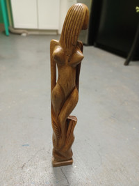 Beautiful caribbean wood carved woman figure 17 in tall