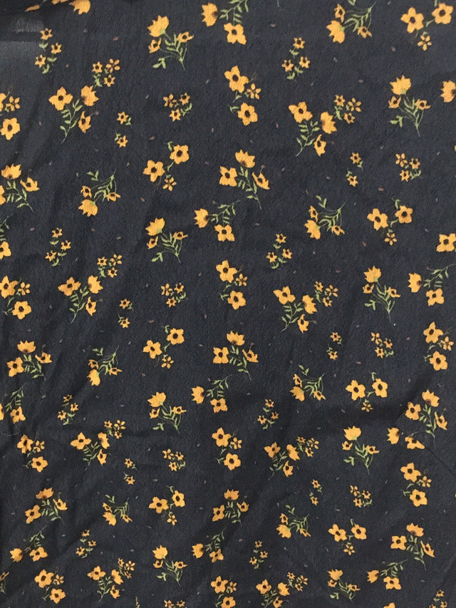 Zara Flowy Flower Pattern Casual Dress Black Dainty Size Small in BBQs & Outdoor Cooking in Markham / York Region - Image 2