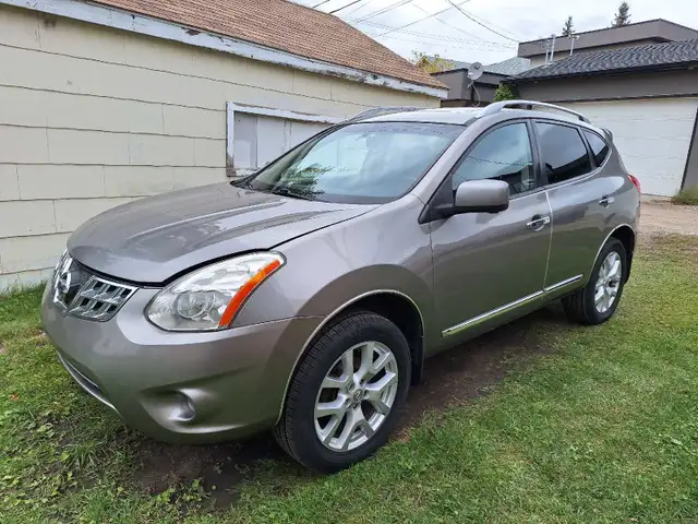 2012 Nissan Rogue  SV