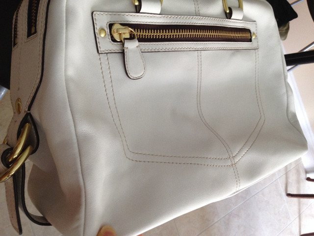 AUTHENTIC NEW COACH LEGACY WHITE LEATHER PEYTON HANDBAG in Women's - Bags & Wallets in City of Toronto - Image 3