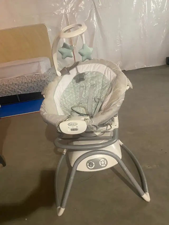 Graco Duet Glide Swing with Portable Rocker in Playpens, Swings & Saucers in Winnipeg - Image 4