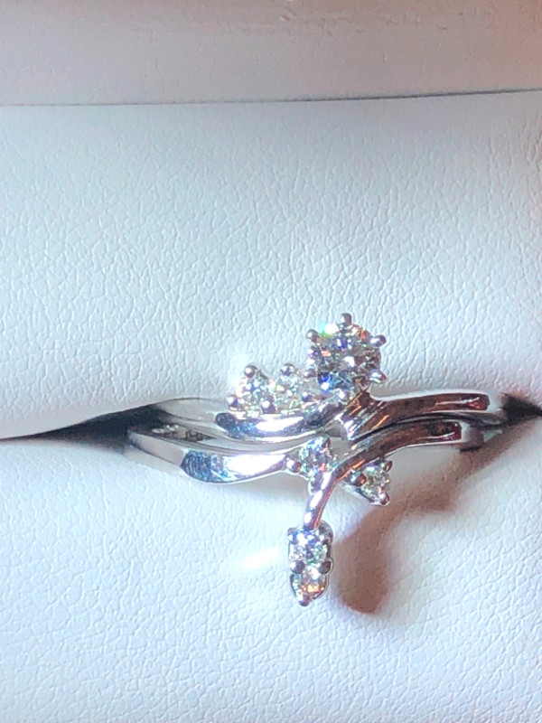 CUSTOM 14K WHITE GOLD & DIAMOND ENGAGEMENT & WEDDING RING SET in Jewellery & Watches in Abbotsford