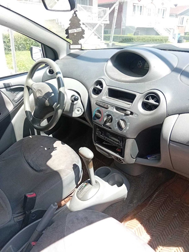 Toyota echo 2002