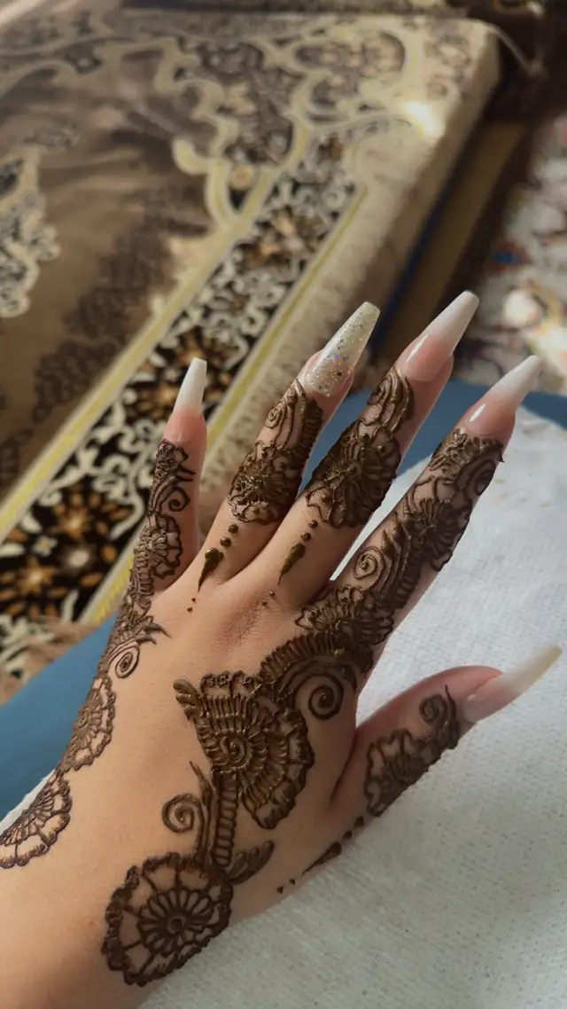 henna design 462794049979033601