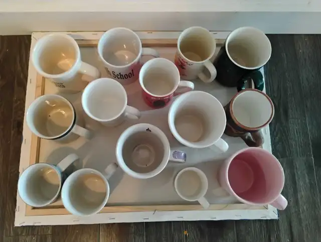 Mixed Cups in Dining Tables & Sets in City of Halifax - Image 3
