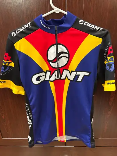Sugoi Giant Retro Cycling Jersey, View more