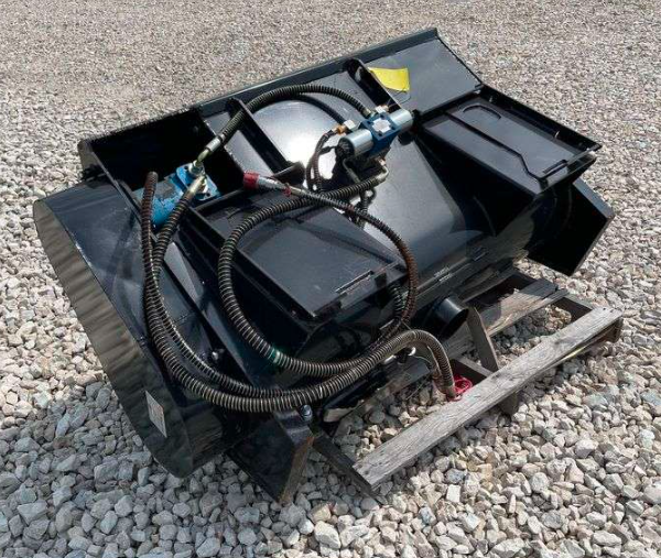 Skid Steer Bucket Mixer | Concrete Mixer in Other in London - Image 5