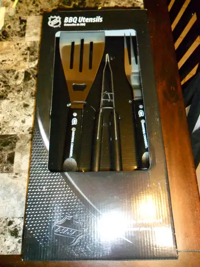 Ensemble d’outil pour Barbecue LNH/NHL BBQ GRILL TOOL SET, View more