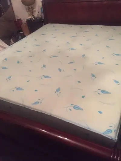 Free delivery  (from Phillipines) Uratex queen mattress, View more