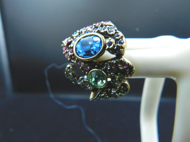 HEIDI DAUS BLUE STONE, MULTI STONE RING, BOX SIZE 6 NEW IN BOX in Jewellery & Watches in Lethbridge