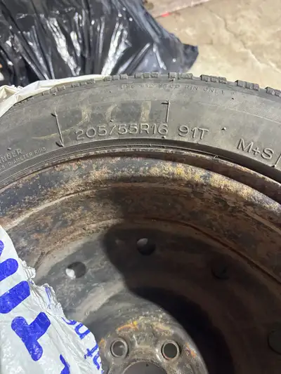 4 Winter tires and rims decent tread left 205/55R16