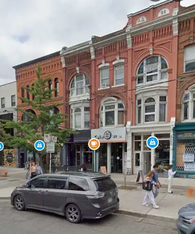 There are two residential floors above a retail store on Queen st West near Spadina. Each floor has...