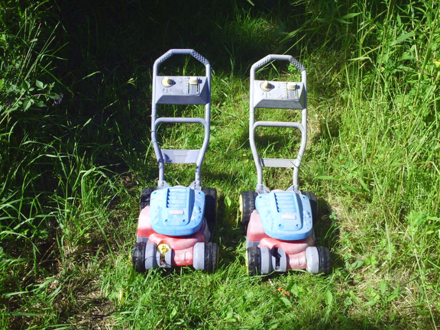 Kids Lawn Mowers in Toys & Games in Moncton