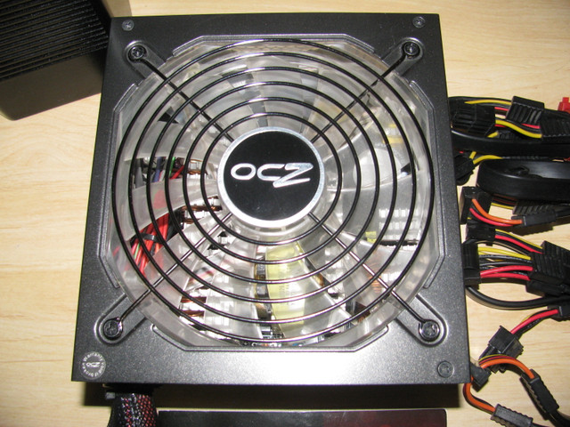 OCZ Fatal1ty Gaming Series 750 Watt 80+ Bronze in System Components in Mississauga / Peel Region - Image 3