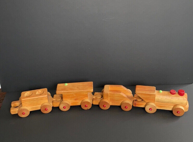 Vintage 4 pc Wood Train Set Children’s Toy in Toys & Games in North Bay