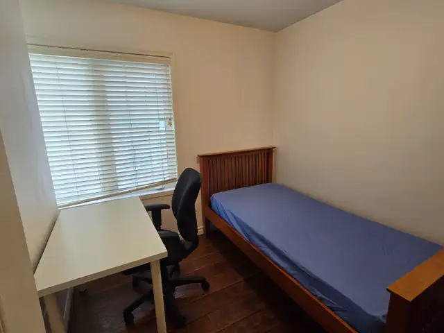 Private Room for Rent / Subway / North York