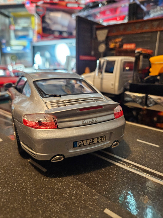 Diecast Cars &Trucks 1:18th Scale 
Cayman S in Toys & Games in Hamilton - Image 4