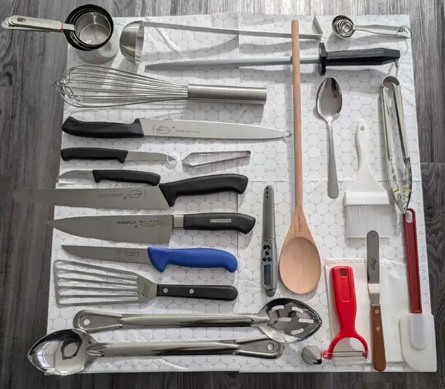 Kitchen Tool set in Hand Tools in City of Toronto - Image 3