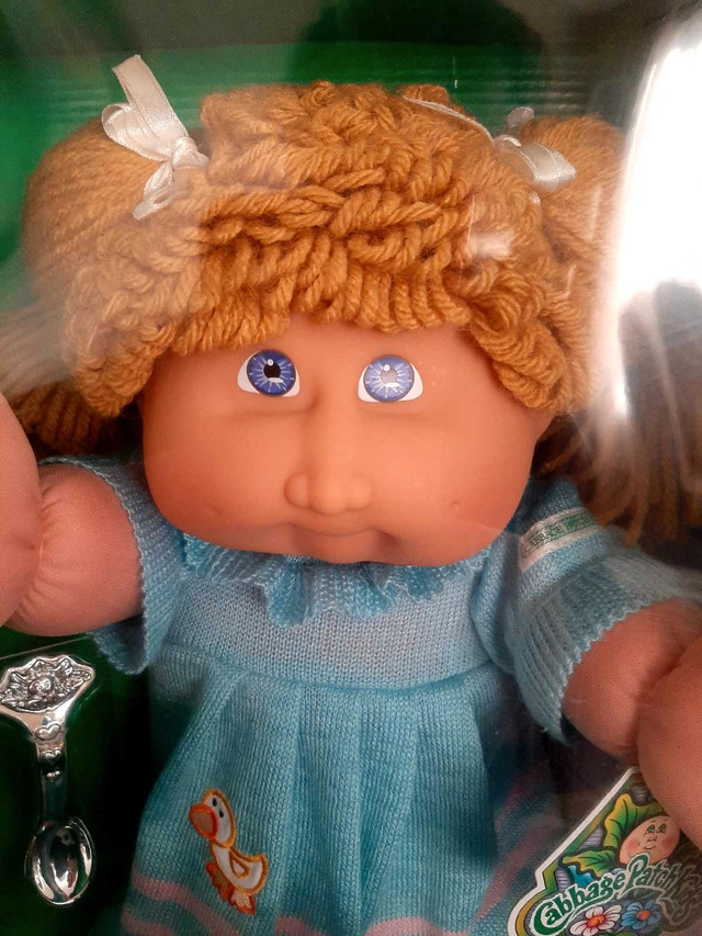  Cabbage patch kid doll new in box in Toys & Games in Edmonton - Image 3
