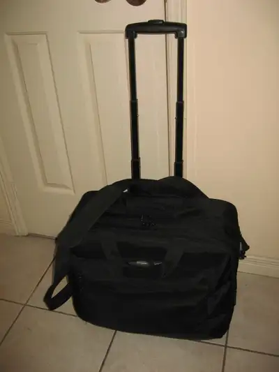 Targus Rolling Carry On w/ Laptop Compartment / Notebook Bags, View more