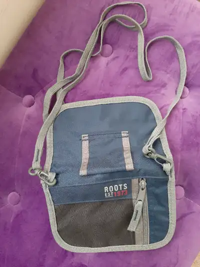 Wallet (ROOTS EST 1973, Ladies wallet), View more