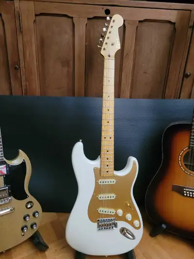 Fender Squier Classic Vibe Stratocaster, View more