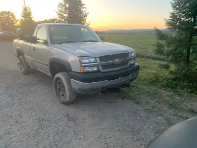 This is a used 2004 Chevrolet Silverado 2500 pickup truck, perfect for work or leisure. Though it's...