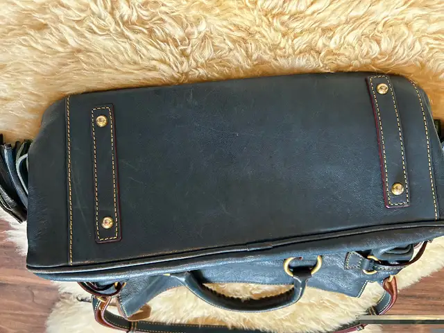 Dooney & Bourke blue leather bag in Women's - Bags & Wallets in Barrie - Image 4