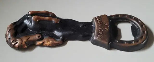 Vintage Black Horse Ale Copper Bottle Opener East York Trophies in Arts & Collectibles in Oshawa / Durham Region - Image 6
