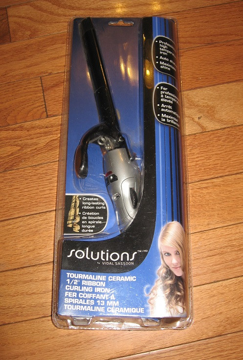 Conair Mirror, Curling Iron, Hair Rollers, Ionic Hair Dryers in Health & Special Needs in City of Toronto - Image 3