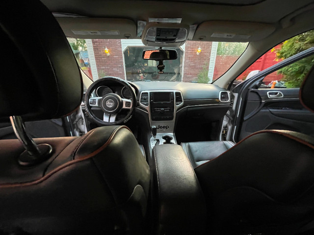 Jeep grand cherokee 2011 dans Autos et camions  à Granby - Image 3