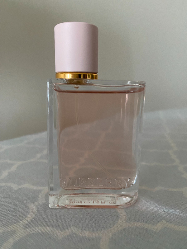Burberry Her Perfume 30 ml in Other in City of Halifax - Image 3