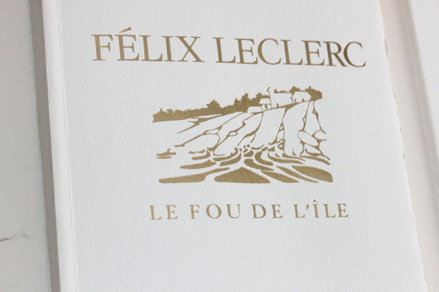 ''COFFRET '' LE FOU DE L' ÎLE Félix Leclerc  3758/5000 dans Art et objets de collection  à Laval/Rive Nord - Image 2