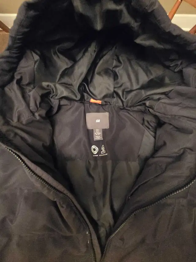 H&M winter puffer jacket size adult small in Men's in City of Montréal - Image 5