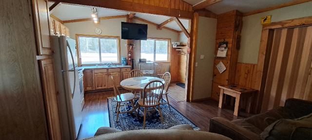 Cabin Rental near Koocanusa Lake East Kootenays in British Columbia - Image 3