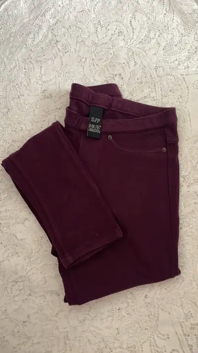 Woman’s Jeggings (Small) HUE brand , View more
