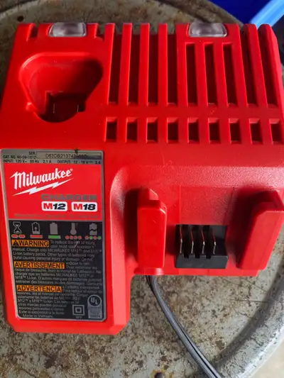 Milwaukee Charger 12 & 18 Volt , View more