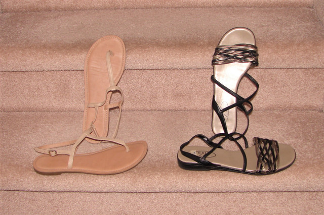 Footwear - sz 9 in Women's - Shoes in Strathcona County - Image 2
