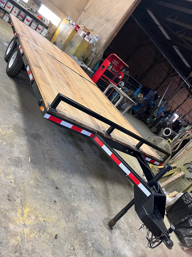 Deck over trailer  dans Remorques utilitaires  à Stratford