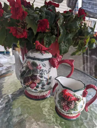 Beautiful Red Cardinal, teapot and creamer to match, View more