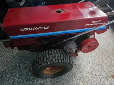GRAVELY 5665 PRO 2 Wheel tractor. 12hp Kohle, View more