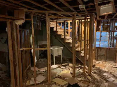 cherche employé en rénovation, View more