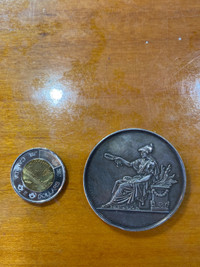 Silver France medallion 