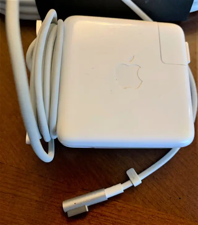 60W MagSafe  Power Adapter Model  А1344 in Laptop Accessories in Markham / York Region - Image 3
