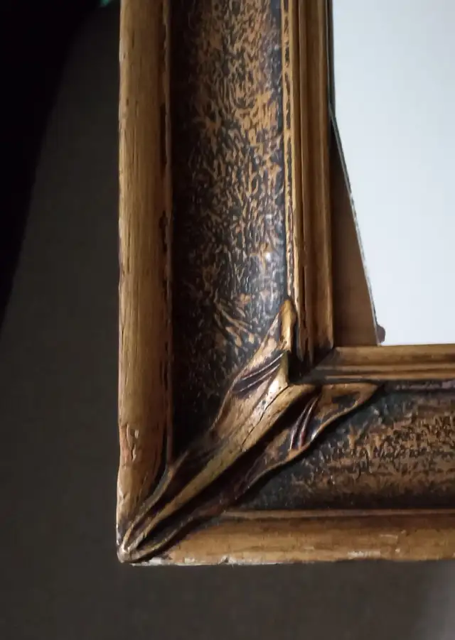 Pair of mirrors in vintage frames in Home Décor & Accents in Ottawa - Image 9