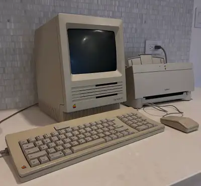 Macintosh SE 1987 pour collectionneur, View more
